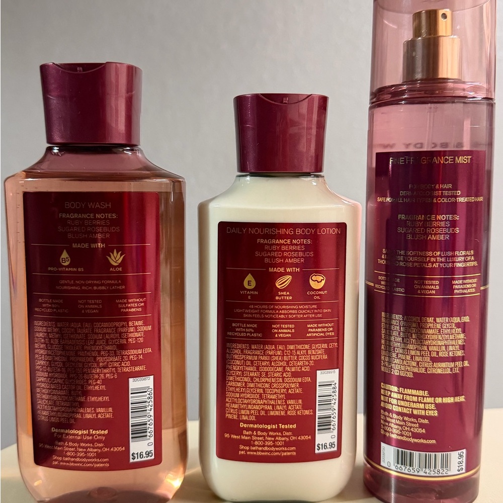 Bath & Body Works Covered in Roses Body Wash Set - Red and Pink - Picture 3 of 3